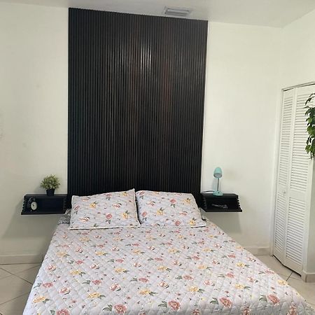 מיאמי Private Suite Next To Calle Ocho מראה חיצוני תמונה