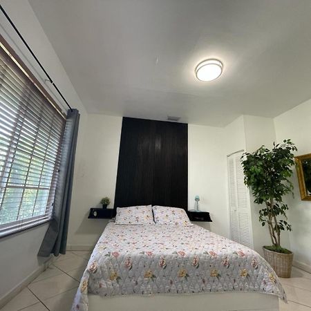מיאמי Private Suite Next To Calle Ocho מראה חיצוני תמונה