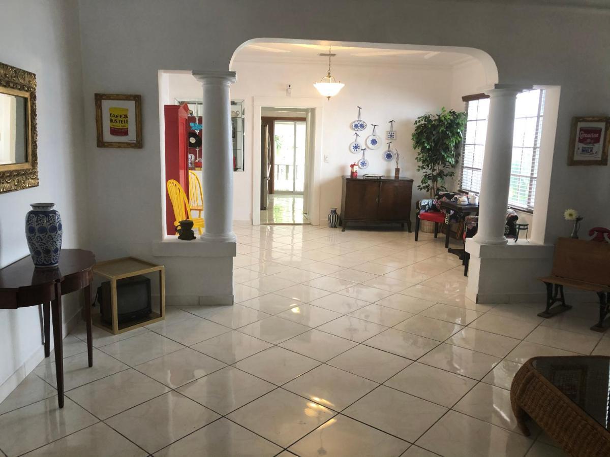 מיאמי Private Suite Next To Calle Ocho מראה חיצוני תמונה
