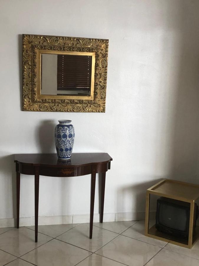 מיאמי Private Suite Next To Calle Ocho מראה חיצוני תמונה
