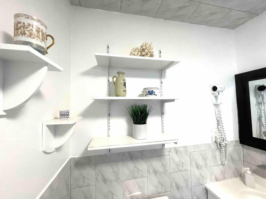 מיאמי Private Suite Next To Calle Ocho מראה חיצוני תמונה