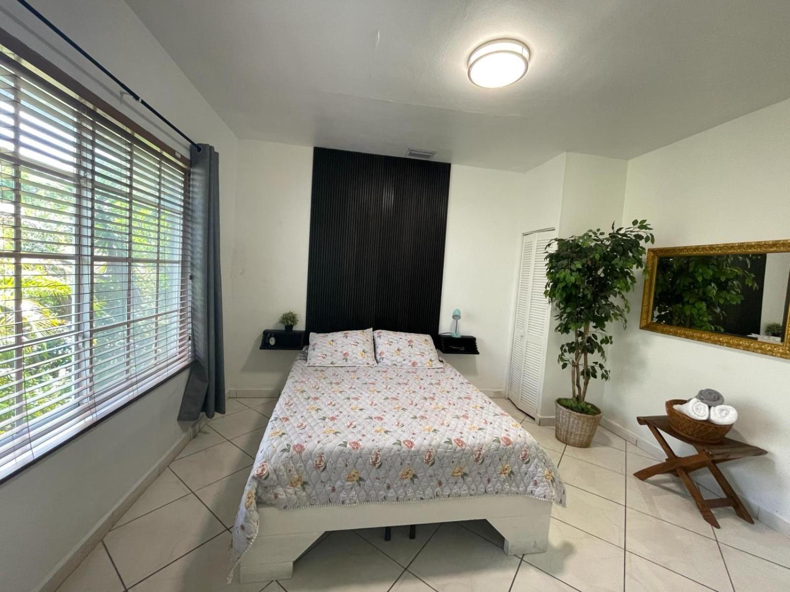 מיאמי Private Suite Next To Calle Ocho מראה חיצוני תמונה