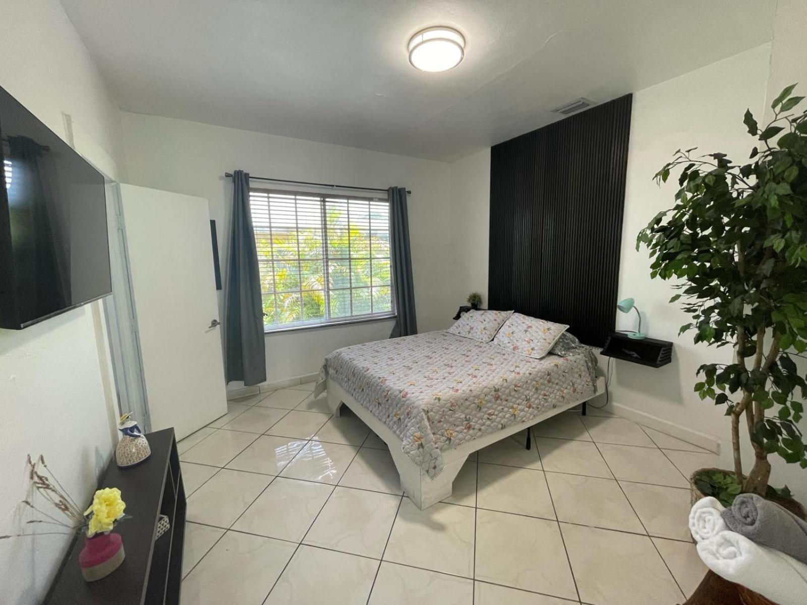 מיאמי Private Suite Next To Calle Ocho מראה חיצוני תמונה
