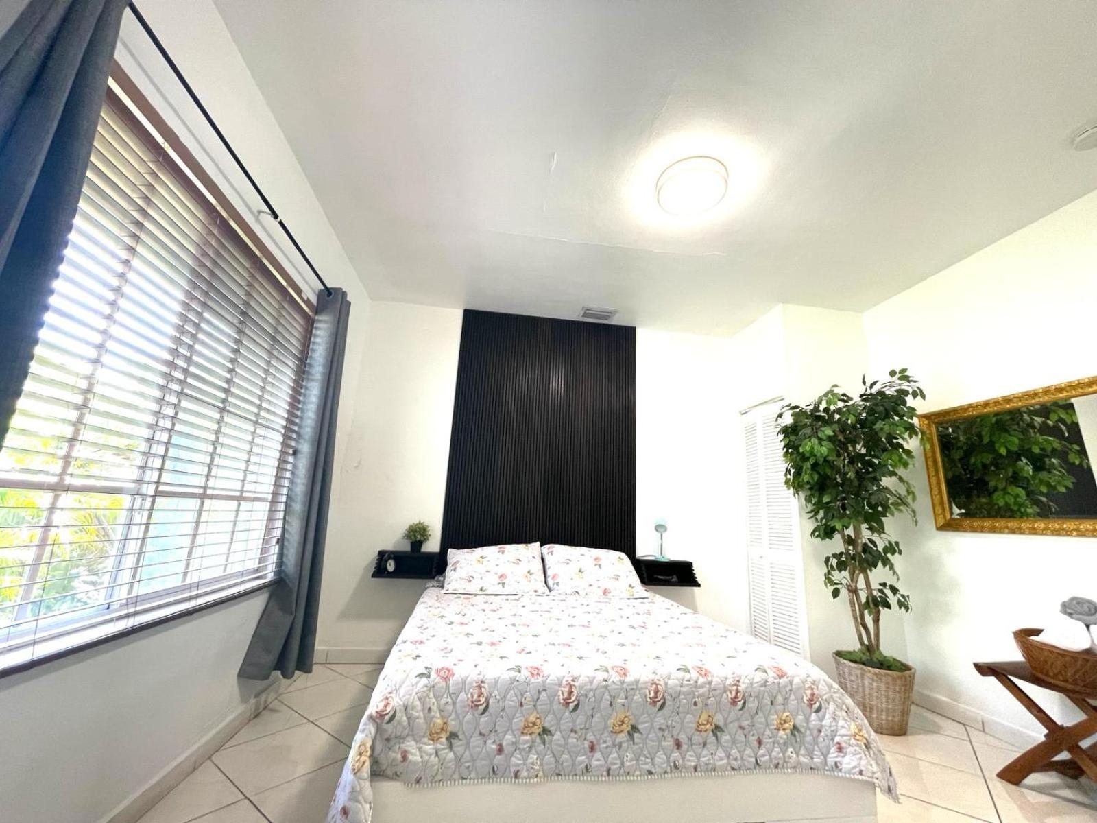מיאמי Private Suite Next To Calle Ocho מראה חיצוני תמונה