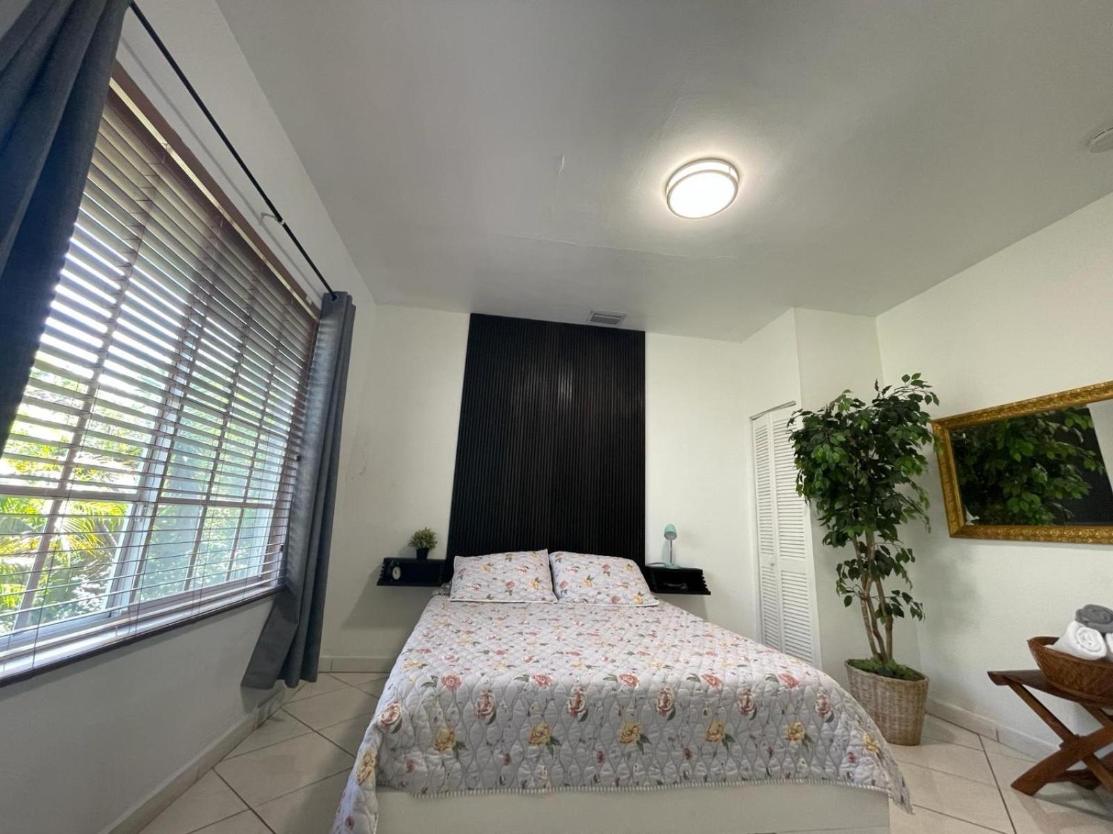 מיאמי Private Suite Next To Calle Ocho מראה חיצוני תמונה
